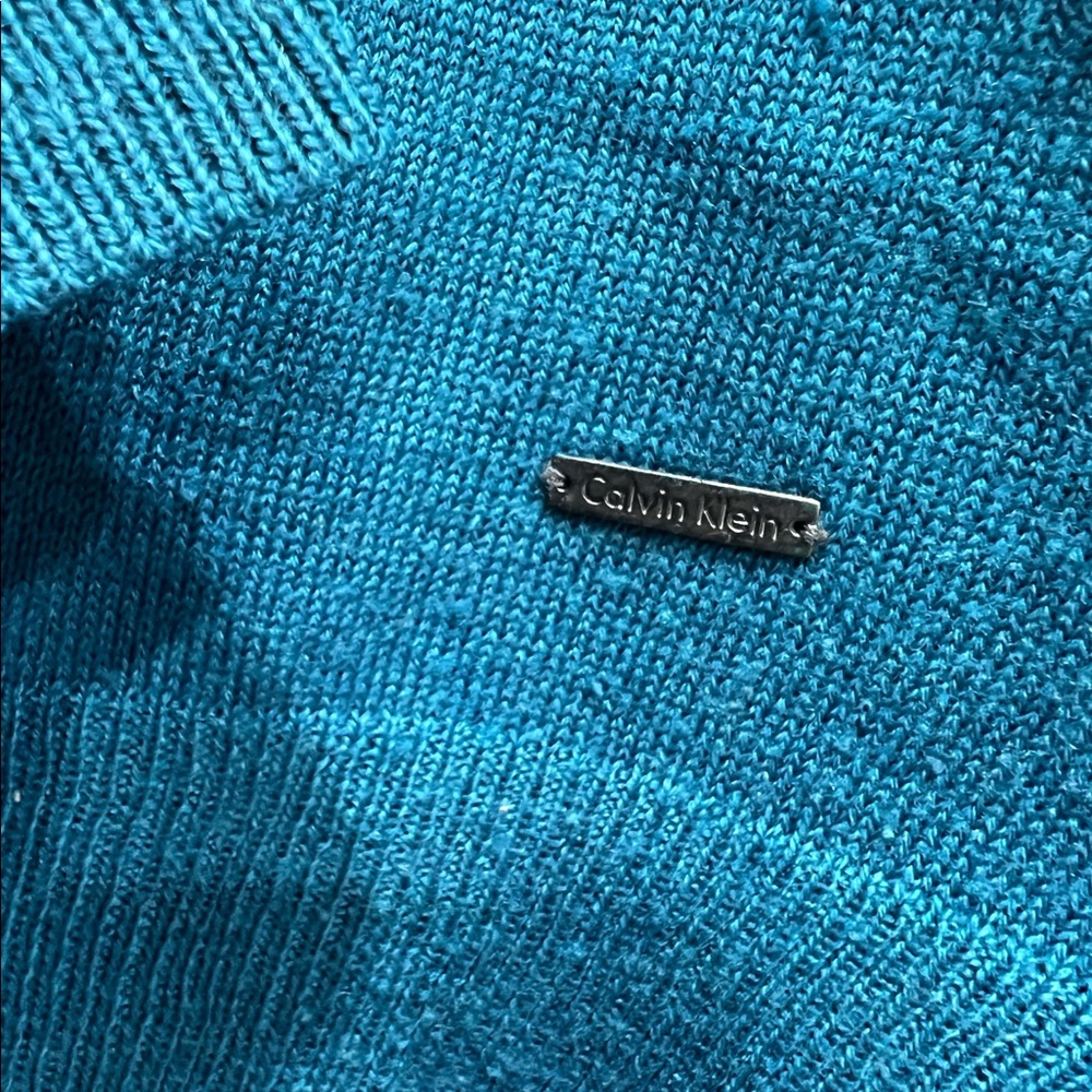 Calvin Klein V-Neck Teal Color Sweater, Medium - Picture 4 of 14